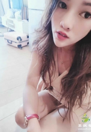 白云性感绝代佳人-贝贝