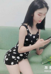 白云完美身材颜值–小九