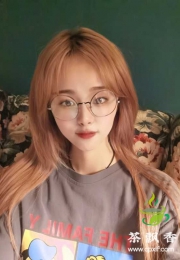 黄埔：艺术学院兼职生依依