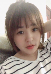 白云娇小玲珑MM-依依