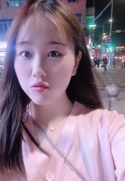 白云听话乖巧-芮芮