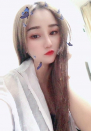 白云貌美如画女子-露露