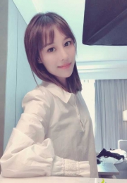 高靓气质女神萧亚轩