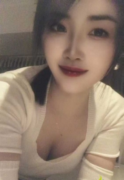 禅城新人雪白大奶妹